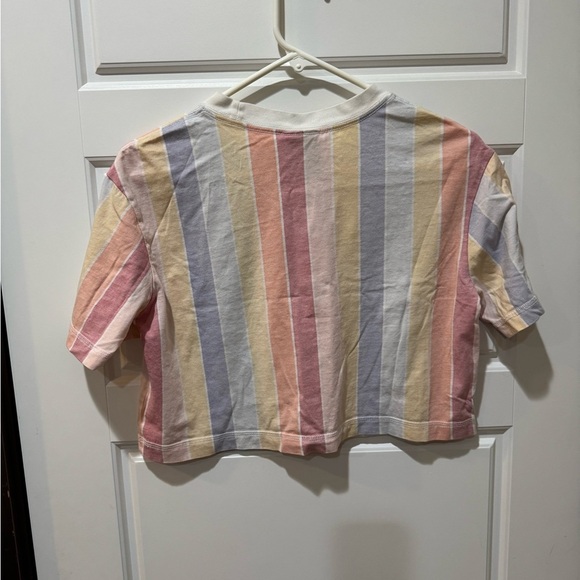 Nike women’s Multicolor Striped crop tee - Picture 3 of 3